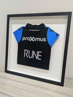 Ingelijst sportshirt / voetbaltruitje