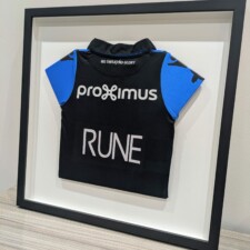 Monteren en inlijsten sportshirt